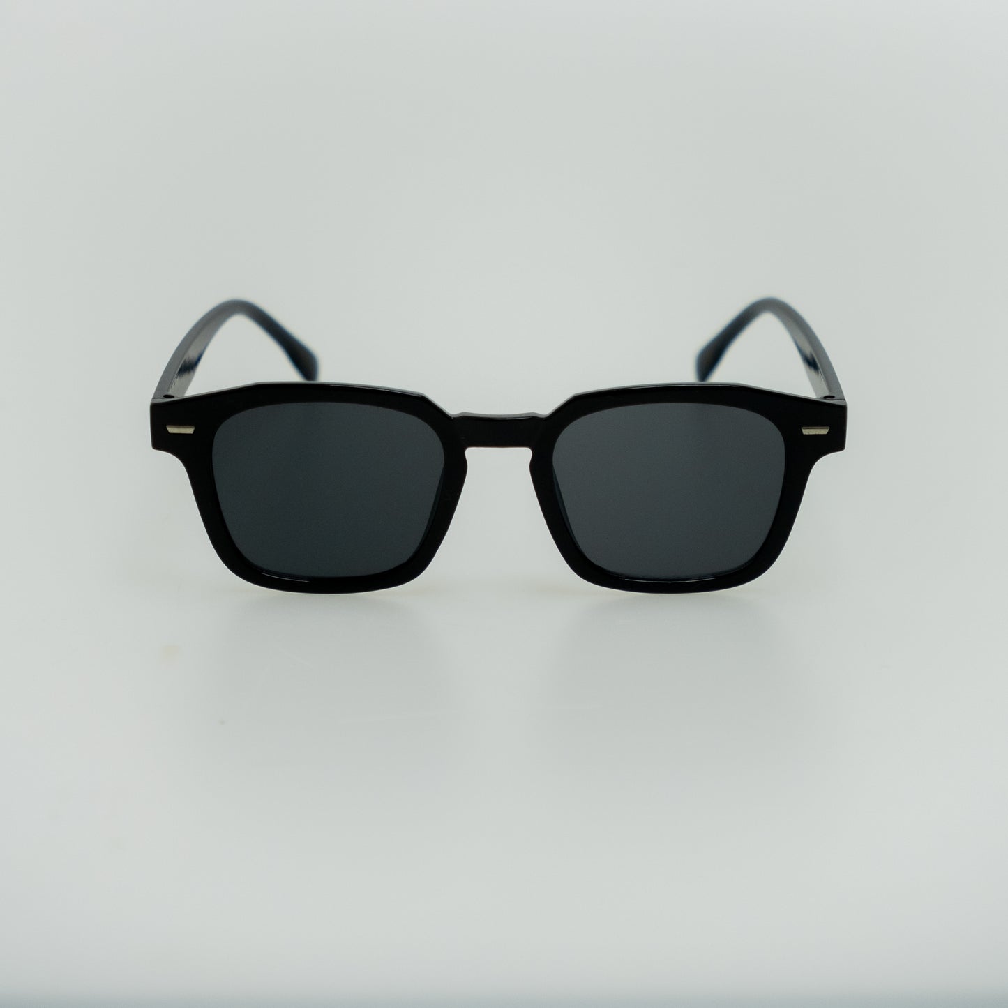 VELASCO | BLACK