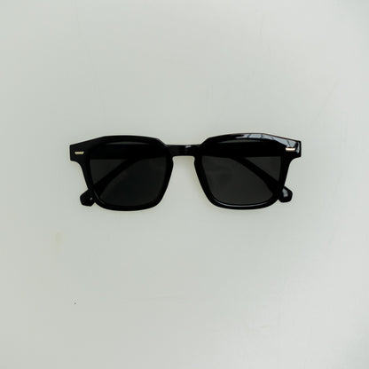 VELASCO | BLACK